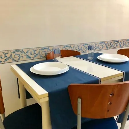 La Petite Maison *